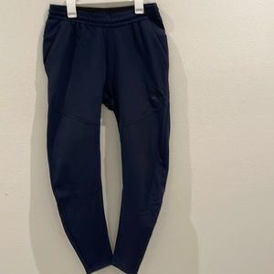 Nike tech joggers